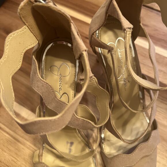 Jessica Simpson tan strappy chandri heels - size 8 - Picture 5 of 10